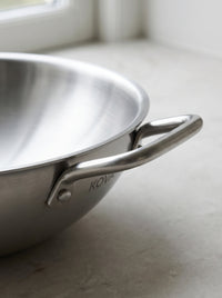 Grand Wok KOVA double poignée inox - handle-closeup